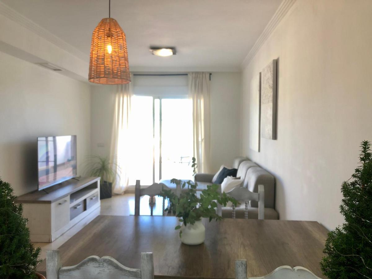 Ellie'S Hus 2 Apartment เบนัลมาเดนา ภายนอก รูปภาพ