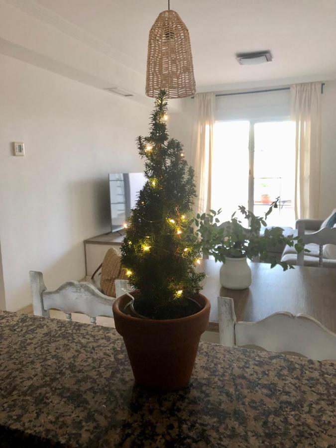 Ellie'S Hus 2 Apartment เบนัลมาเดนา ภายนอก รูปภาพ