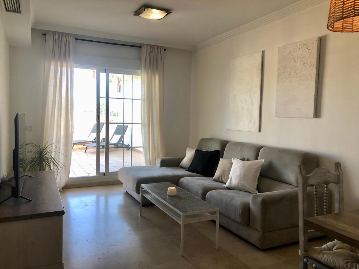Ellie'S Hus 2 Apartment เบนัลมาเดนา ภายนอก รูปภาพ