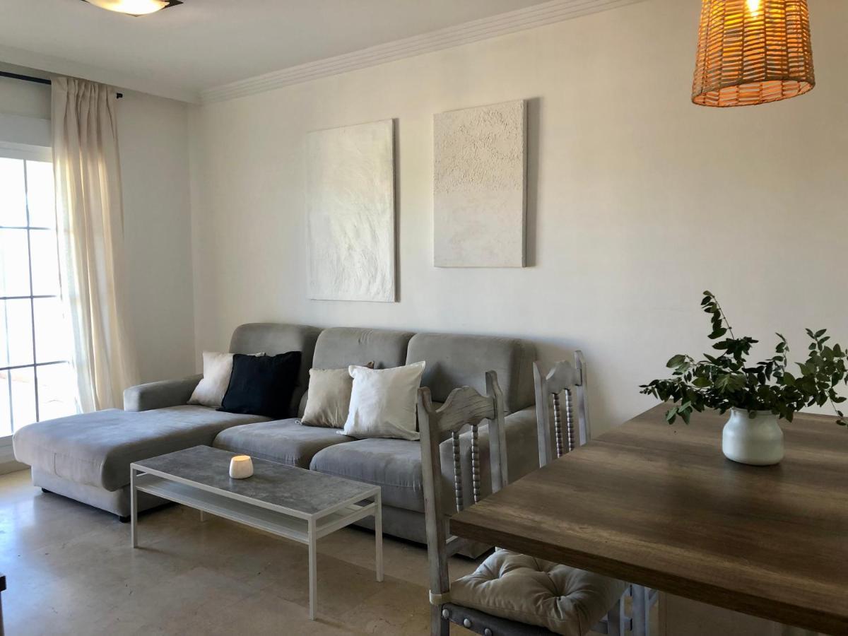 Ellie'S Hus 2 Apartment เบนัลมาเดนา ภายนอก รูปภาพ