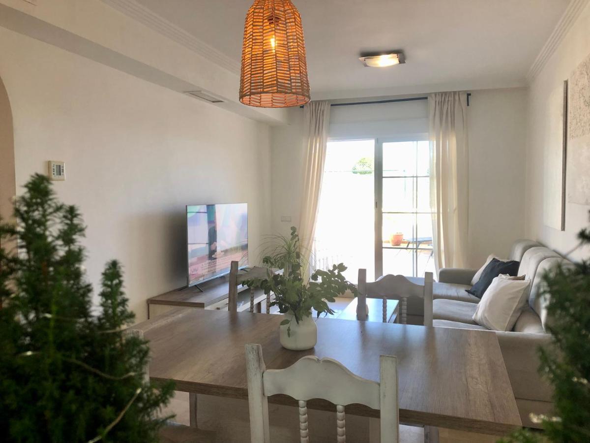 Ellie'S Hus 2 Apartment เบนัลมาเดนา ภายนอก รูปภาพ