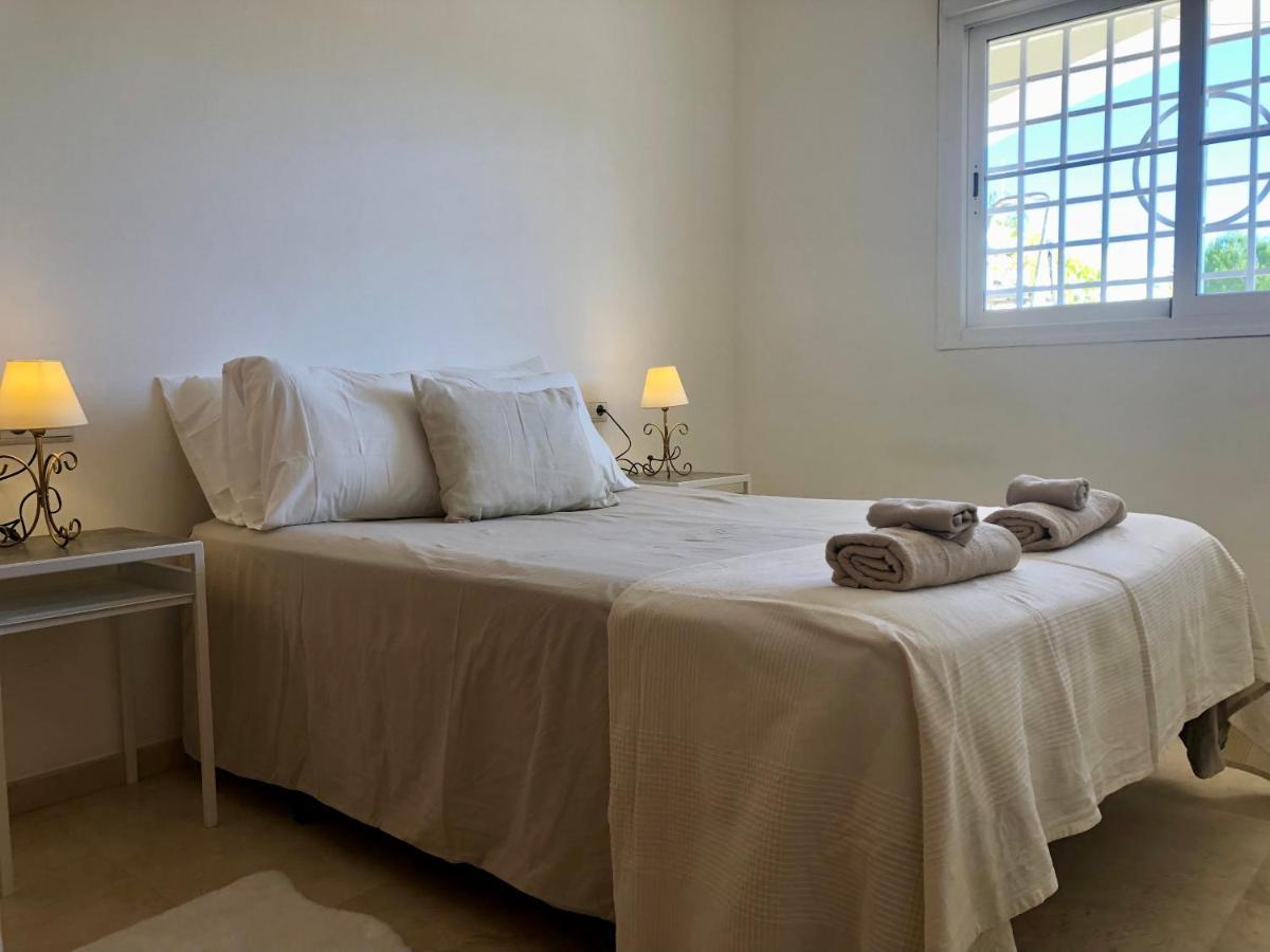 Ellie'S Hus 2 Apartment เบนัลมาเดนา ภายนอก รูปภาพ