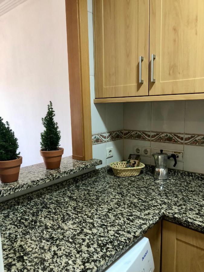 Ellie'S Hus 2 Apartment เบนัลมาเดนา ภายนอก รูปภาพ