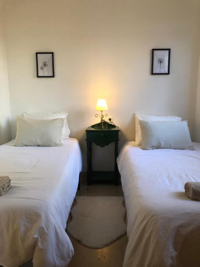 Ellie'S Hus 2 Apartment เบนัลมาเดนา ภายนอก รูปภาพ