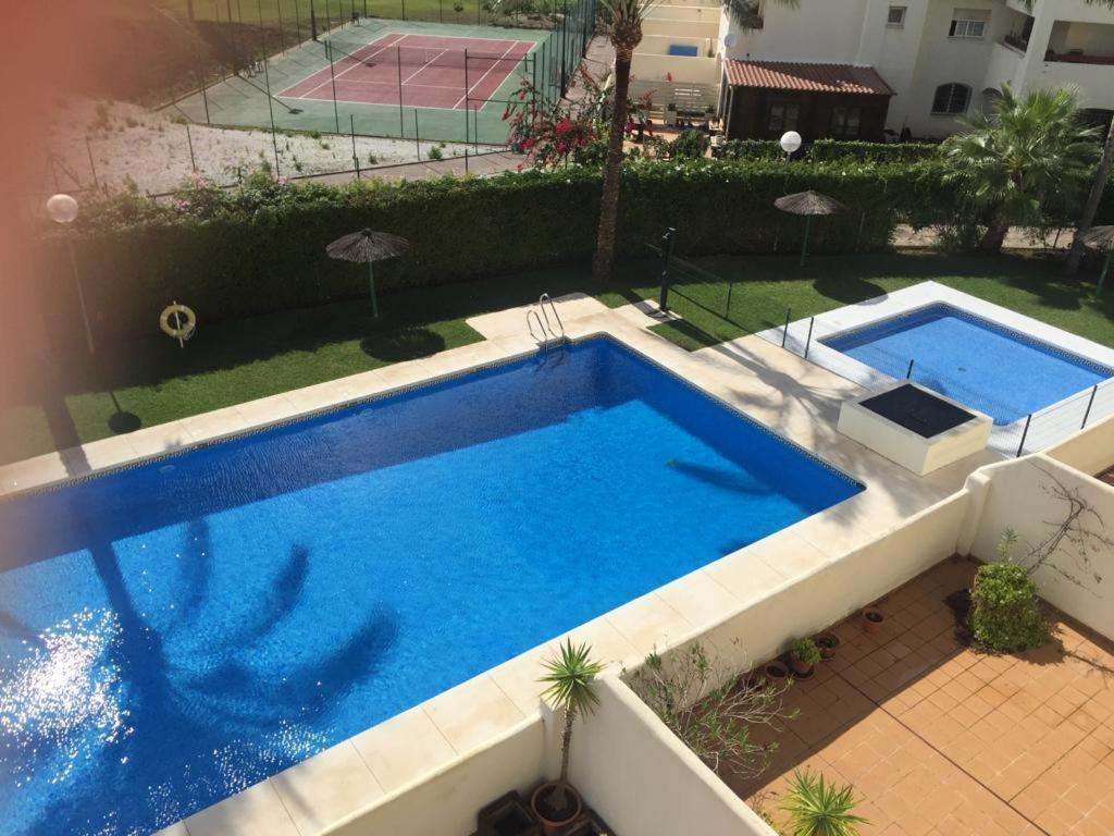 Ellie'S Hus 2 Apartment เบนัลมาเดนา ภายนอก รูปภาพ